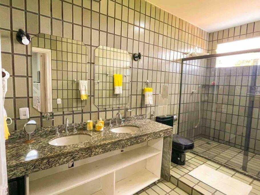 Casa A 170M Da Praia Com Vista Para O Mar 伊列乌斯 外观 照片